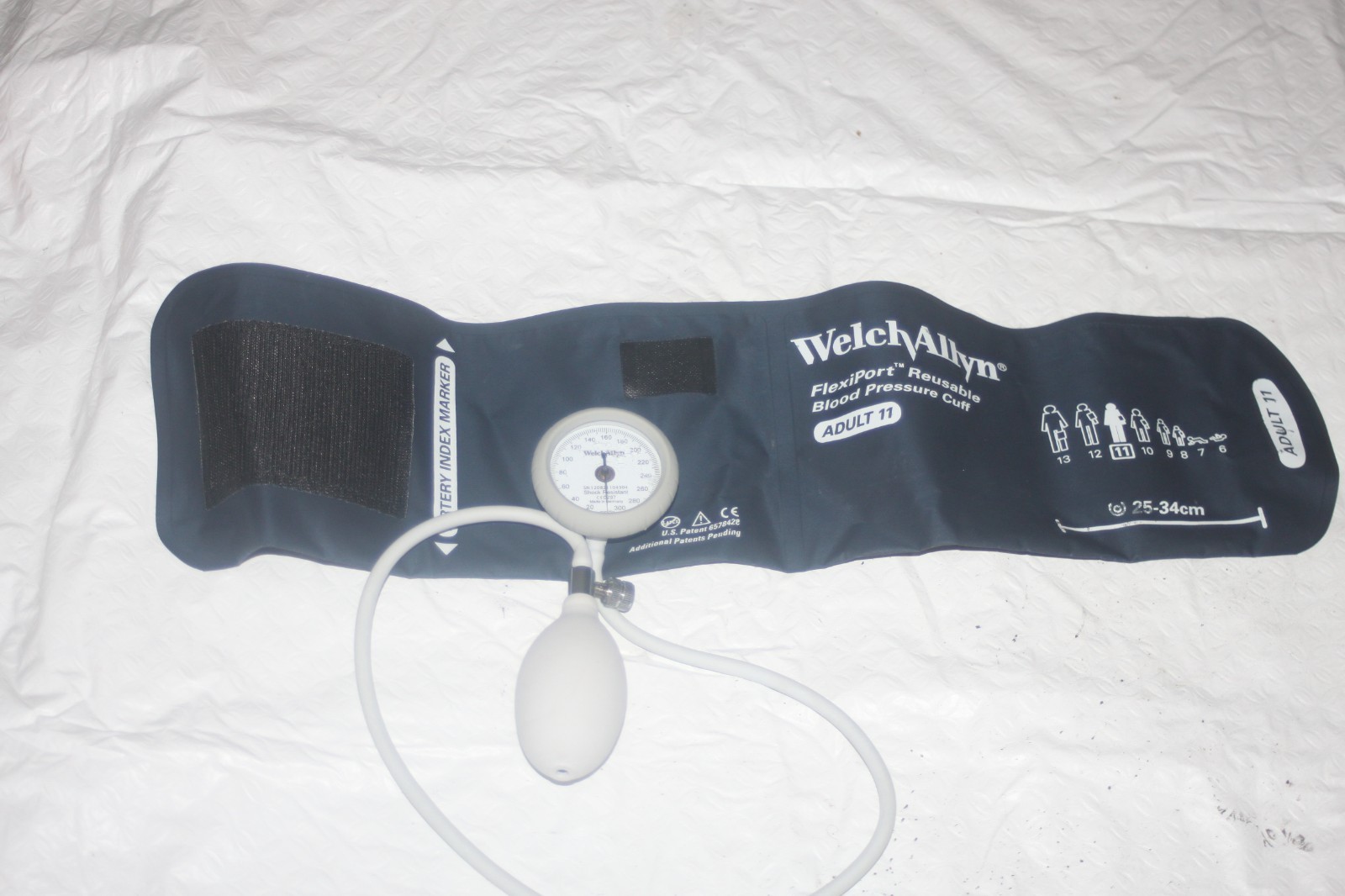 Welch Allyn CE027 Blood Pressure w Adult 11, Large Adult 12 Cuffs wit soft case