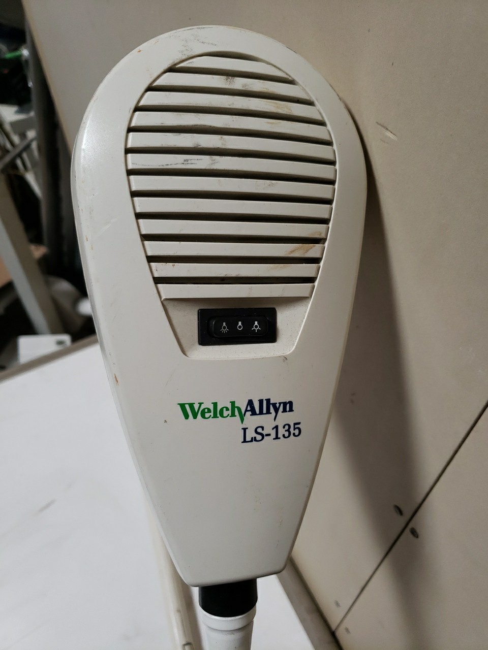 Welch Allyn LS-135 Wall Mount Medical Exam Light Made in USA – Used Works