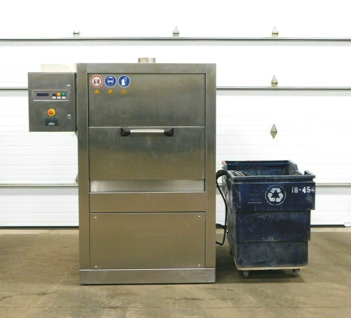 MO-4576, STAINLESS STEEL WASHER GEW 979-2. 3 PH. 480 V. 3 A. 2.5 KW. 200-600 KPA